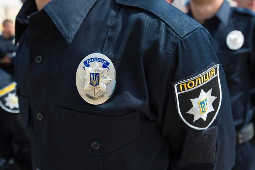 Полицейские из города Ровно майнили на рабочем месте