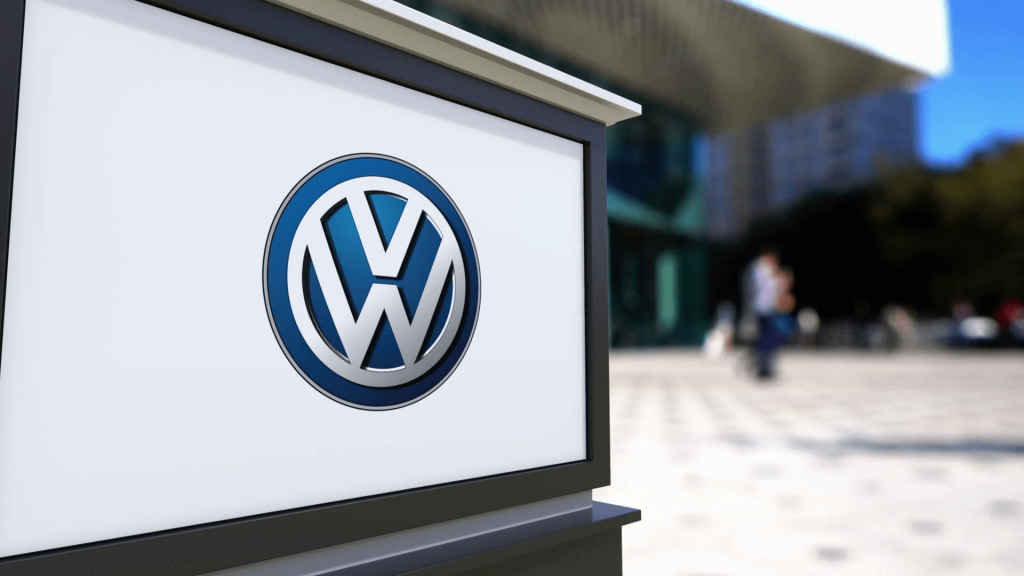 Volkswagen отслеживает цепочки поставок полезных ископаемых с п …