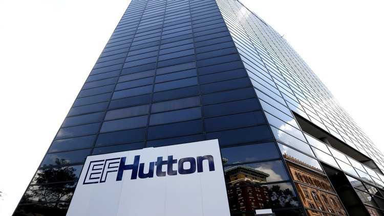 EF Hutton планирует заработать $60 млн на криптоинвестиционных п …
