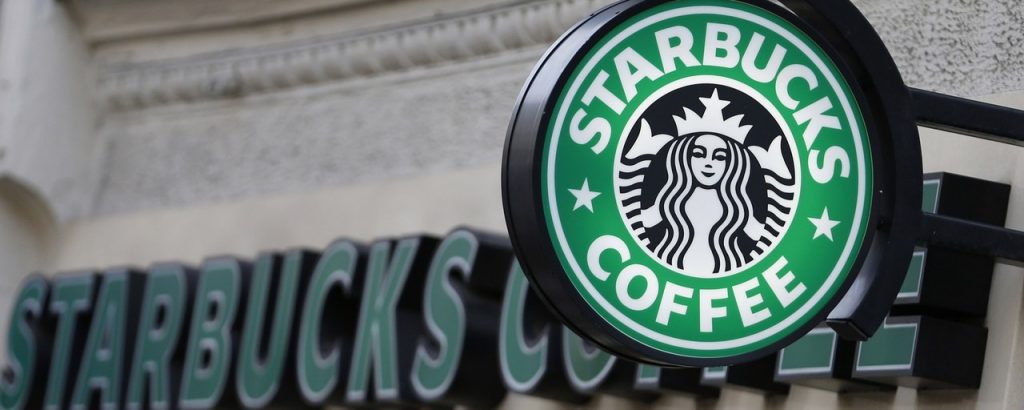 Starbucks принимает криптовалюту: как на это могут повлиять нало …