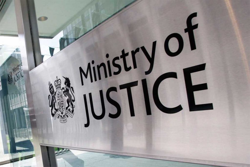 Блокчейн поможет британскому Минюсту в судебных делах